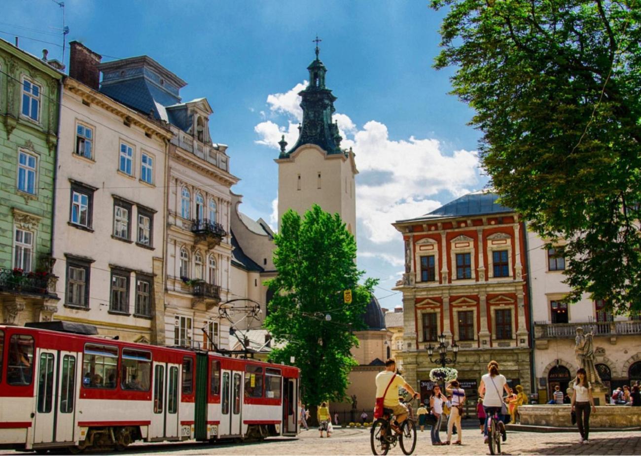 Люкс Апартаменти На Площі Ринок Lviv Eksteriør bilde